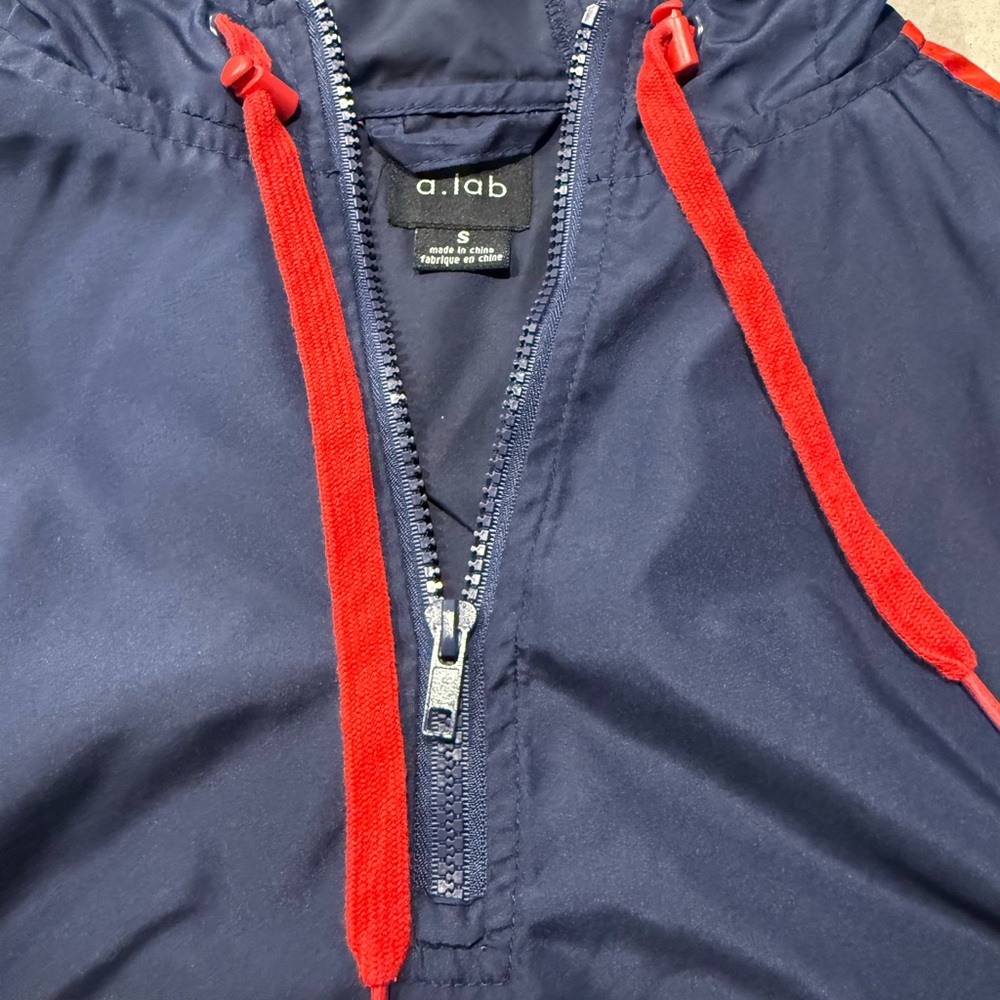Navy and Red Hooded Cropped Windbreaker - Picture 4 of 5
